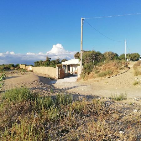 New Rooms On The Beach Pozzallo Bagian luar foto