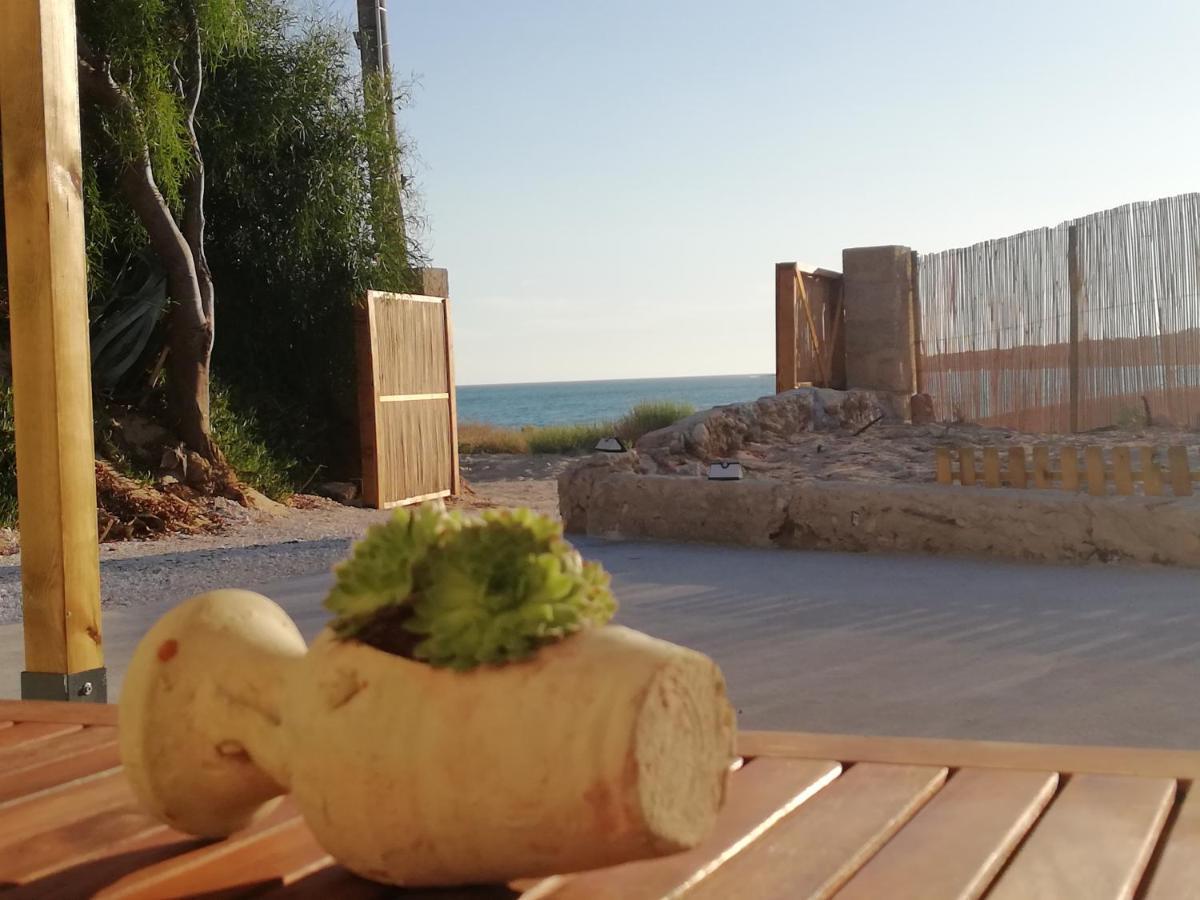 New Rooms On The Beach Pozzallo Bagian luar foto